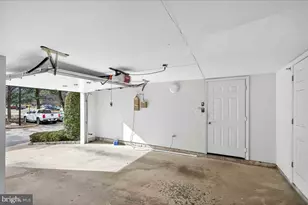 4667 Longstreet Ln, Alexandria, VA 22311 - Photo 35