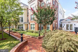 910 Powhatan St, Alexandria, VA 22314 - Photo 47
