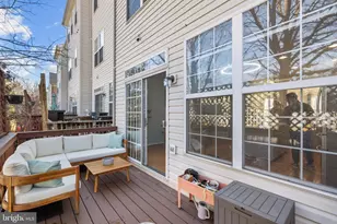 381 Livermore Ln, Alexandria, VA 22304 - Photo 29