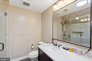715 Hawkins Way, Alexandria, VA 22314 - Photo 27