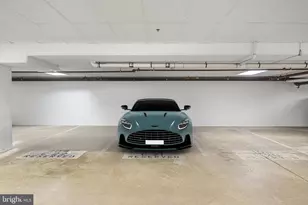 828 Slaters Ln, Alexandria, VA 22314 - Photo 15