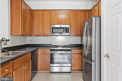 4854 Eisenhower Avenue #351, Alexandria, VA 22304 - Photo 9