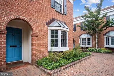 220 N Saint Asaph Street #20, Alexandria, VA 22314 - Photo 1