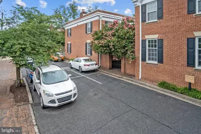220 N Saint Asaph Street #20, Alexandria, VA 22314 - Photo 25