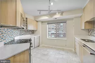 2151 Jamieson Ave, Alexandria, VA 22314 - Photo 9