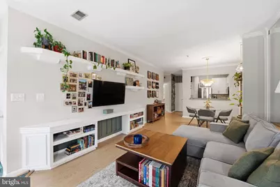 4654 Lambert Drive, Alexandria, VA 22311 - Photo 5