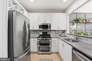 4654 Lambert Dr, Alexandria, VA 22311 - Photo 13