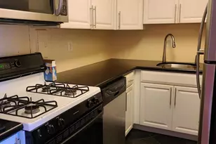 5340 Holmes Run Pkwy, Alexandria, VA 22304 - Photo 7