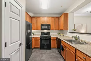4854 Eisenhower Ave, Alexandria, VA 22304 - Photo 9