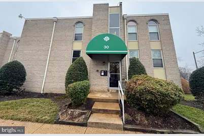 30 Canterbury Square #101, Alexandria, VA 22304 - Photo 1