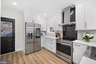 2205 E Randolph Ave, Alexandria, VA 22301 - Photo 9