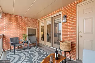 560 N West St, Alexandria, VA 22314 - Photo 25