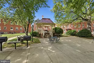 1405 E Abingdon Dr, Alexandria, VA 22314 - Photo 35