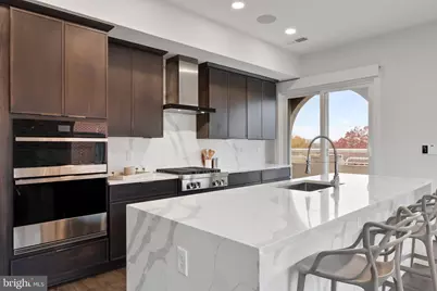 625 Slaters Lane #402, Alexandria, VA 22314 - Photo 1