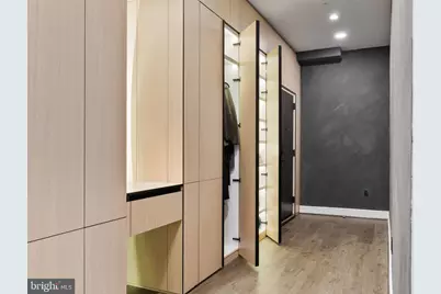 625 Slaters Lane #402, Alexandria, VA 22314 - Photo 3