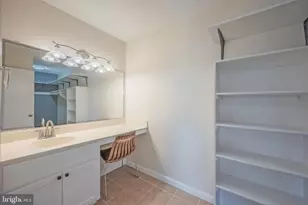 2500 N Van Dorn St, Alexandria, VA 22302 - Photo 17