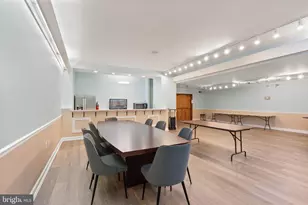 5340 Holmes Run Pkwy, Alexandria, VA 22304 - Photo 23