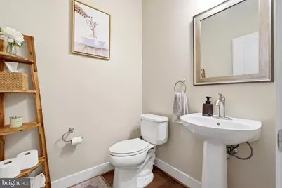 2206 Potomac Avenue #102, Alexandria, VA 22301 - Photo 15
