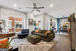 625 Slaters Ln, Alexandria, VA 22314 - Photo 1