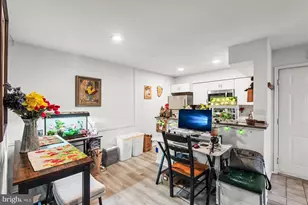 3308 Wyndham Cir, Alexandria, VA 22302 - Photo 9