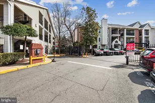 3308 Wyndham Cir, Alexandria, VA 22302 - Photo 27