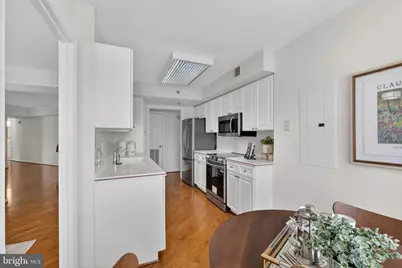 2151 Jamieson Avenue #610, Alexandria, VA 22314 - Photo 31