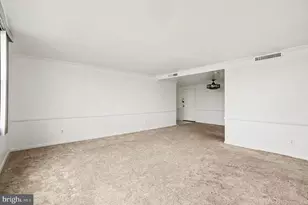 4600 Duke St, Alexandria, VA 22304 - Photo 9