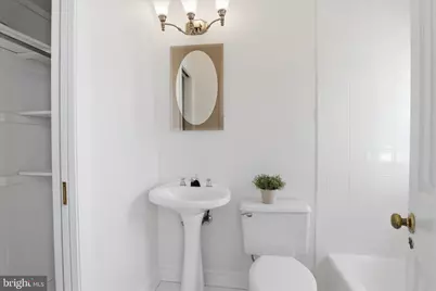 209 N Fairfax Street N #B, Alexandria, VA 22314 - Photo 25