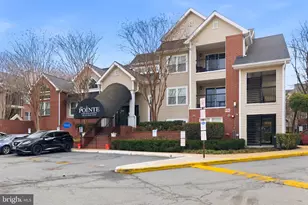 3306 Wyndham Cir, Alexandria, VA 22302 - Photo 25