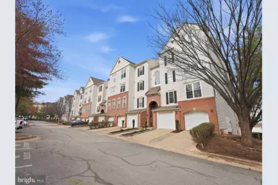 4667 Longstreet Lane #205, Alexandria, VA 22311 - Photo 3