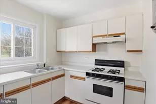 3105 Martha Custis Dr, Alexandria, VA 22302 - Photo 9