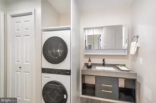 75 S Reynolds St, Alexandria, VA 22304 - Photo 17