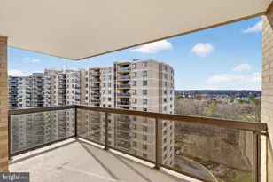 203 Yoakum Pkwy, Alexandria, VA 22304 - Photo 33