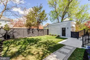 308 E Raymond Ave, Alexandria, VA 22301 - Photo 63