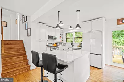 809 E Timber Branch Parkway, Alexandria, VA 22302 - Photo 5