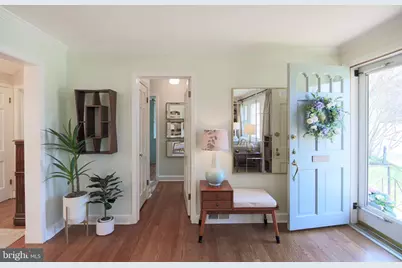 512 Crestwood Drive, Alexandria, VA 22302 - Photo 9