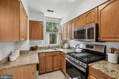 813 Wolfe Street, Alexandria, VA 22314 - Photo 5