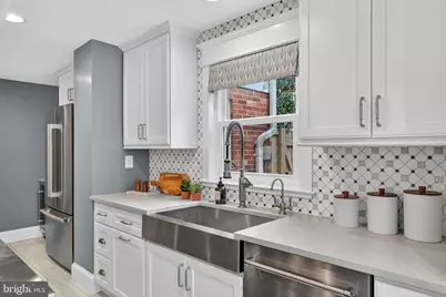 705 Chalfonte Drive, Alexandria, VA 22305 - Photo 17