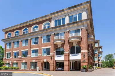 625 Slaters Lane #107, Alexandria, VA 22314 - Photo 3