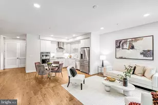 625 Slaters Ln, Alexandria, VA 22314 - Photo 5