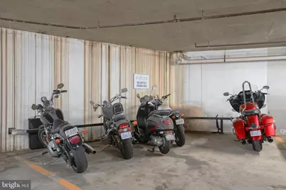 3307 Wyndham Circle #4166, Alexandria, VA 22302 - Photo 17