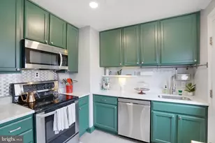 1901 Scroggins Rd, Alexandria, VA 22302 - Photo 5