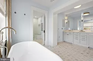 2307 Russell Rd, Alexandria, VA 22301 - Photo 35