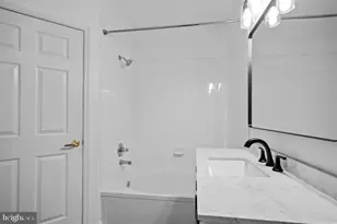 4551 Strutfield Ln, Alexandria, VA 22311 - Photo 11