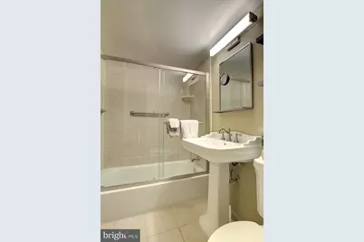 2500 N Van Dorn Street #801, Alexandria, VA 22302 - Photo 19