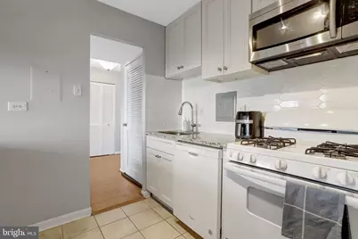 5340 Holmes Run Parkway #510, Alexandria, VA 22304 - Photo 13