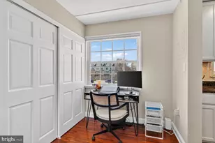 1718 W Abingdon Dr, Alexandria, VA 22314 - Photo 5