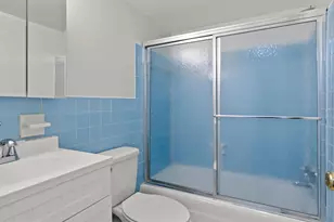 33 Canterbury Square, Alexandria, VA 22304 - Photo 17