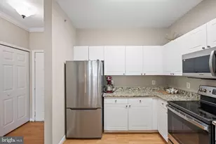 4551 Strutfield Ln, Alexandria, VA 22311 - Photo 11