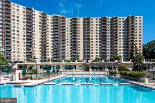 203 Yoakum Pkwy, Alexandria, VA 22304 - Photo 33